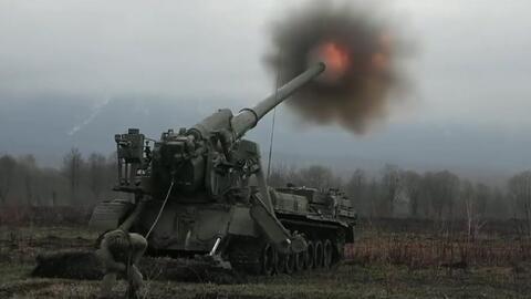 国产大口径拆楼大炮视频,国产巨炮拆楼瞬间，大国制造实力展现